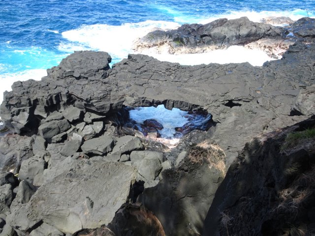 Vu les fissures et le peu d'épaisseur, elles ne résisteront pas des siècles