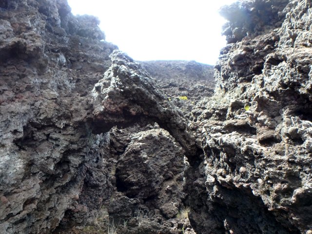 Une arche créée par la lave