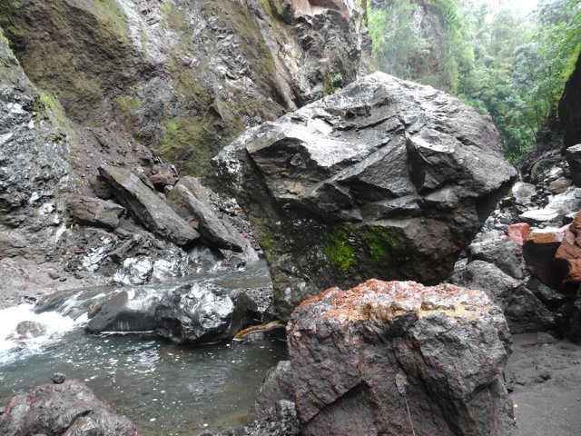 Certaines roches sont énormes