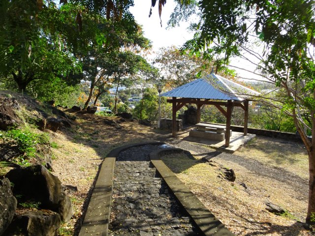 Un kiosque à mi-parcours