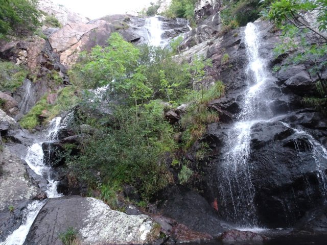 La dernière cascade en bordure de sentier
