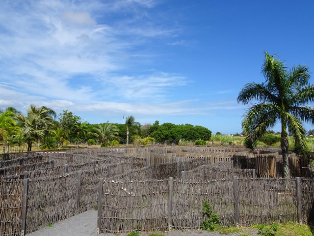 La labyrinthe n'est pas accessible aux fauteuils roulants