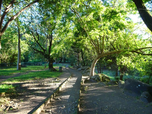 Le trajet passe au plus près des berges