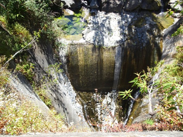 Le Bras des Étangs depuis le pont qui l'enjambe