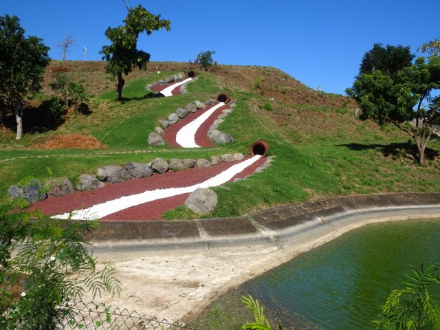 Si la cascade est tarie, celle-ci la remplace !