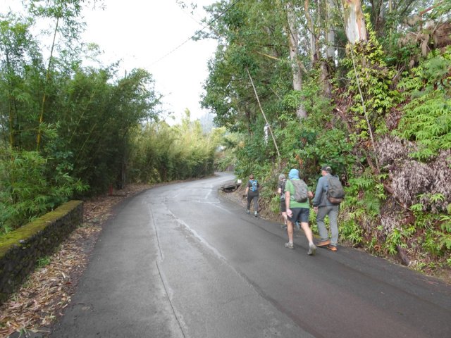 Début de la montée par le Chemin Alfred Mazérieux