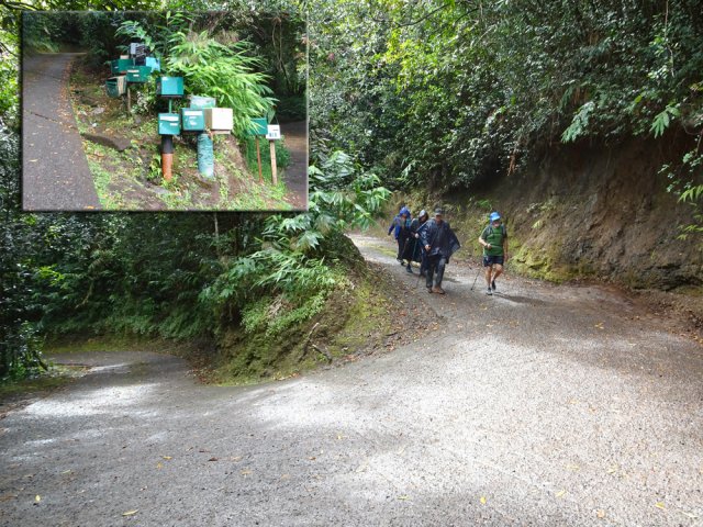 Arrivée sur le Chemin de la Convalescence et ses boites aux lettres caractéristiques