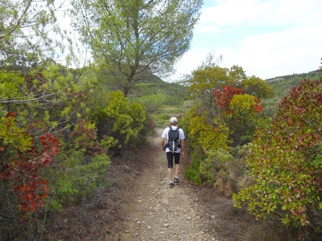 Marche toujours aussi facile à l'approche du village