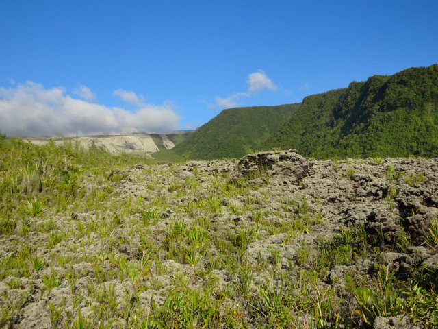Beaux panoramas sur les Grandes Pentes et le Piton de Jouvancourt