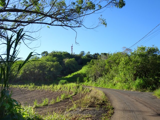 Très courte portion de route en direction des antennes relais