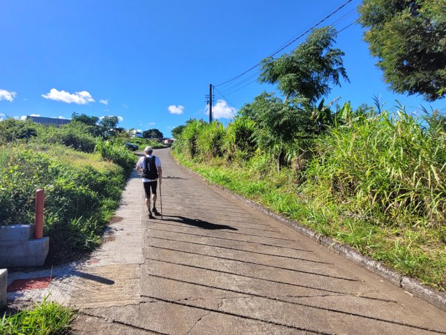 Très forte pente bétonnée vers Ravine Daniel