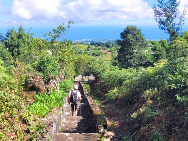 Belles vues sur le littoral depuis la chapelle dominant Ravine Daniel