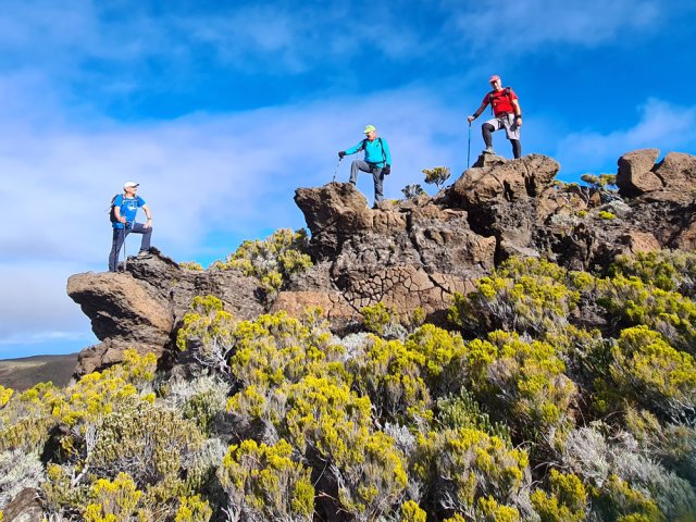 Belles concrétions au sommet du piton 2399