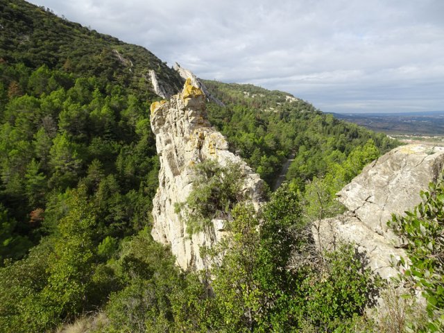 Une idée de la haute arête calcaire durant son exploration