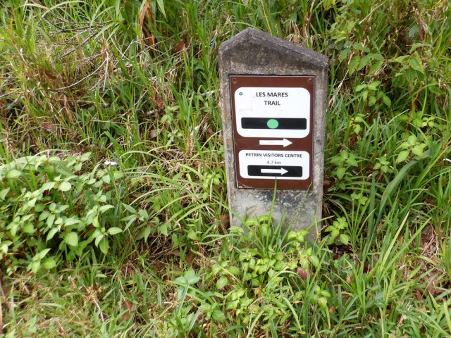 Les panneaux habituels du Parc National des Gorges de la Rivière Noire