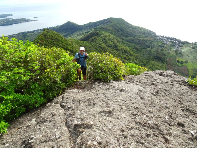 Totalement dénudées, ces roches facilitent l'observation des paysages