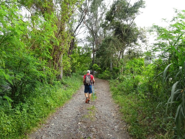 Derniers mètres dans la verdure avant d'entamer la montée urbaine