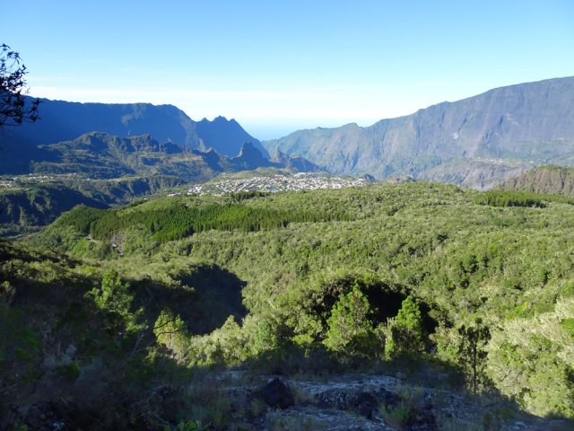 Les panoramas se multiplient sur Cilaos et le cirque