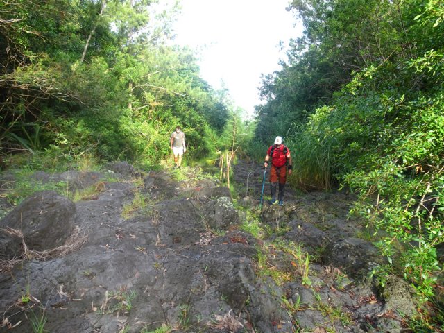 De longues portions basaltiques permettent d'accélerer le pas