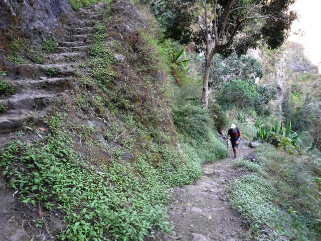 Nouveaux lacets en fortes pentes vers Bord Bazar