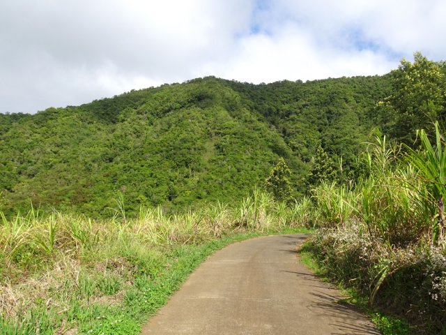 De l'autre côté du rempart, la Pièce Jeanne que l'on rejoindra bientôt