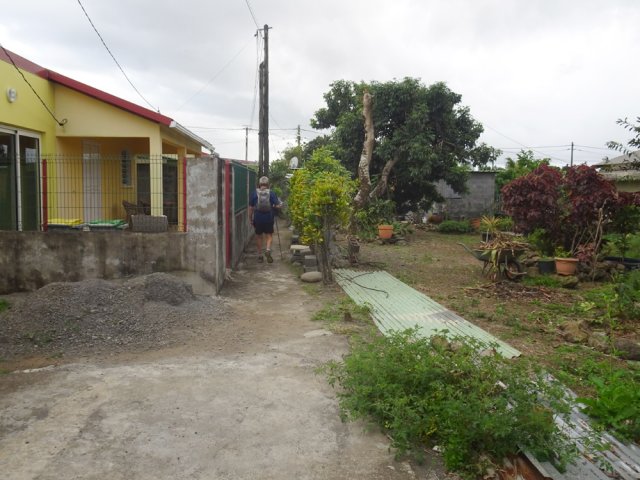 Un petit raccourci dans le village de l'Abondance