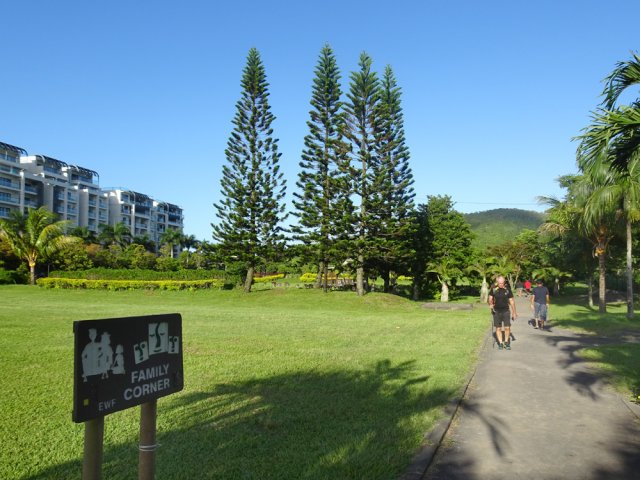 Une pelouse dédiée aux familles pour les jeux et pique-niques