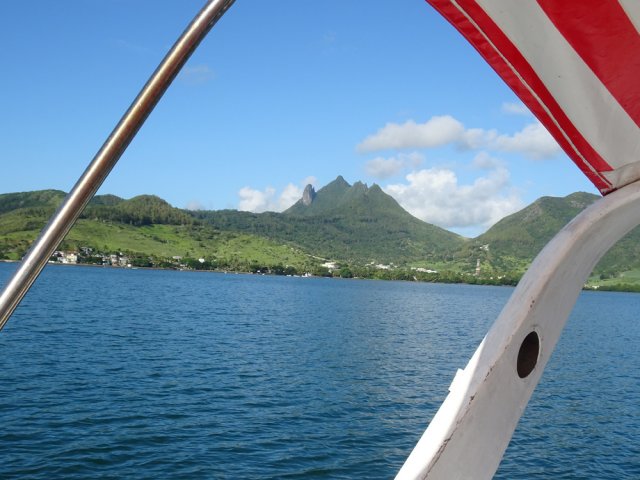Le Chat et la Souris puis la Montagne du Bambou