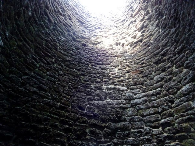 Un des deux fours, encore en très bon état