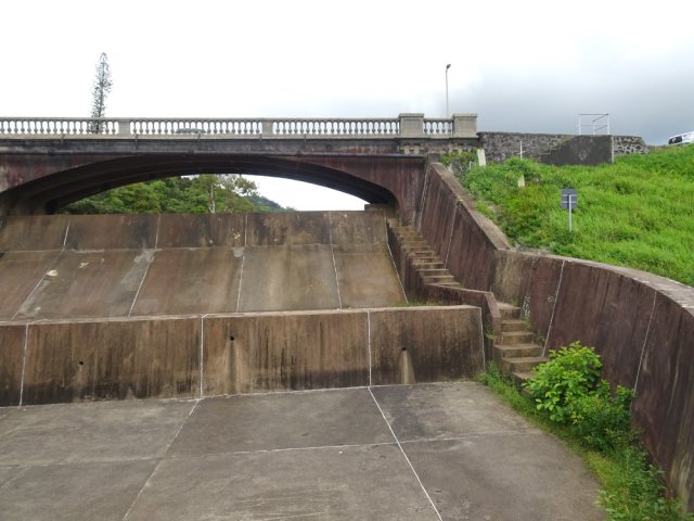 Le trop-plein, à sec