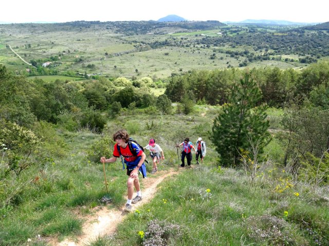On peut éviter un lacet en empruntant un sentier glissant