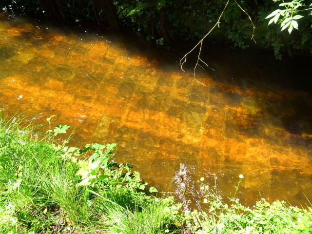 Le fond est pavé, ce qui représente un travail titanesque à l'époque