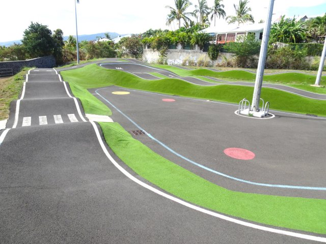 Passage au plus près du Pumptrack de Plateau Caillou