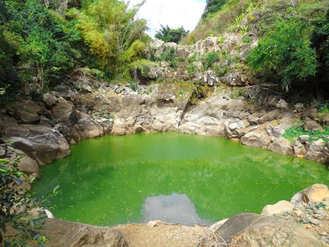 Le Bassin Sandrine, le plus souvent à sec une bonne partie de l'année